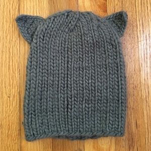 Urban Outfitters - Kitty Ear Beanie