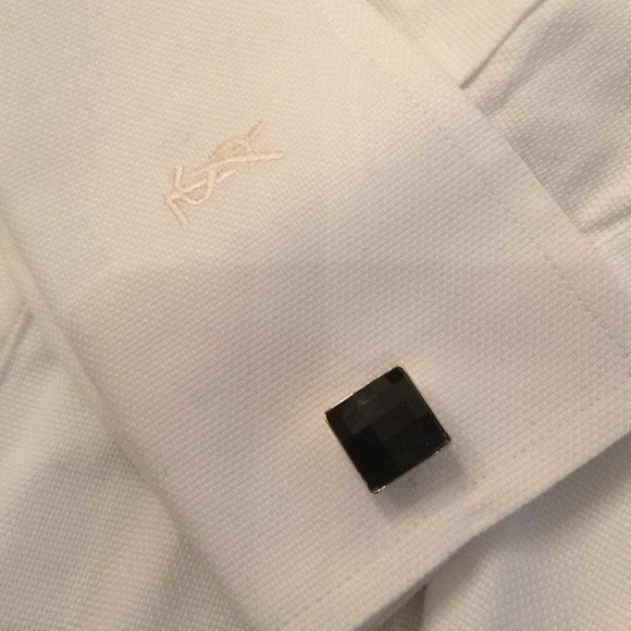 Beautiful cufflink with Swarosky stone