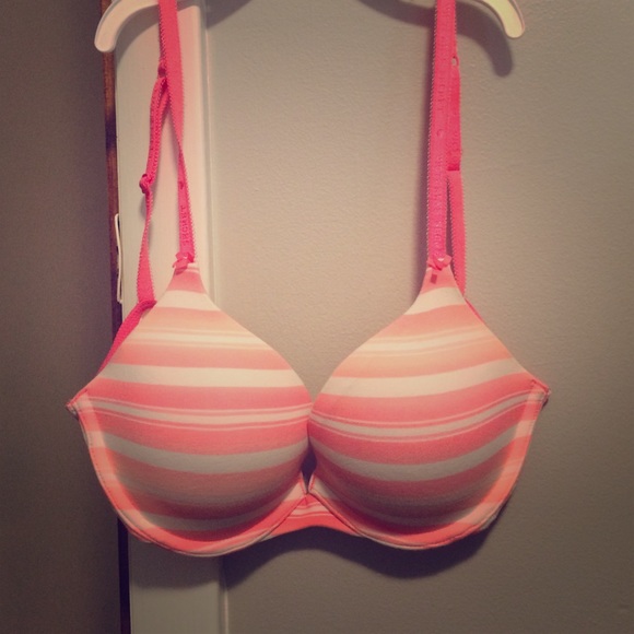 Victoria's Secret Other - Victoria Secret bra
