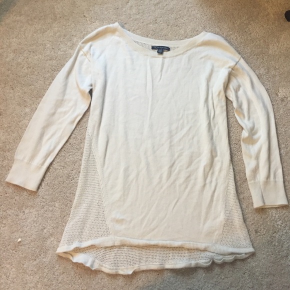 White 1/4 sleeve sweater