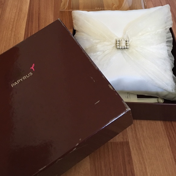 Papyrus ring bearer pillow