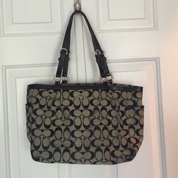 Authentic coach bag!