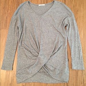 Le Lis Sibley 3/4 Sleeve Cross Front Knit Too