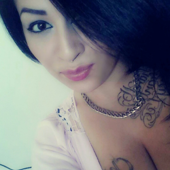 Meet your Posher, Vanity