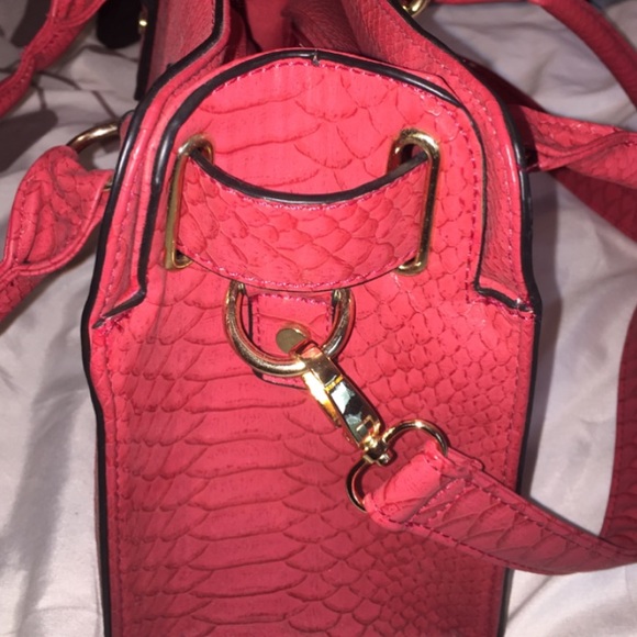 Call It Spring Red handbag - Picture 3 of 4