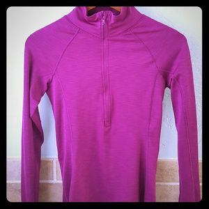 Under armor magenta zippered top