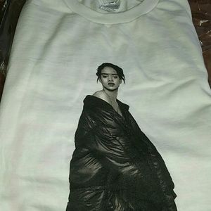 Rihanna Anti Tour Shirt