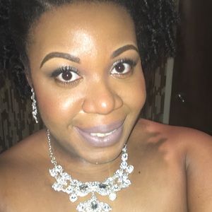 Meet your Posher, Shayla