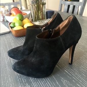 🔥SALE Black suede Sam Edelman ankle booties, 8.5