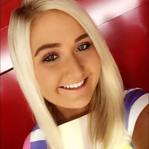 Meet your Posher, Caroline