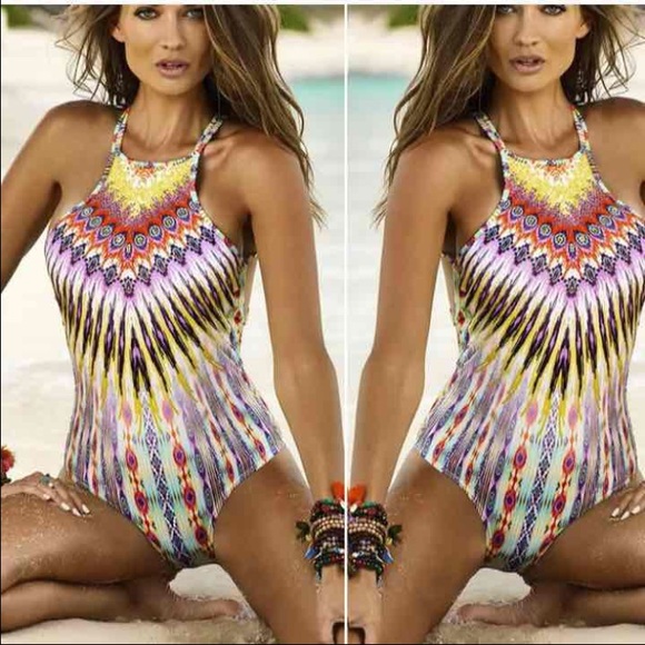 Fun colorful one piece☀️☀️ never worn