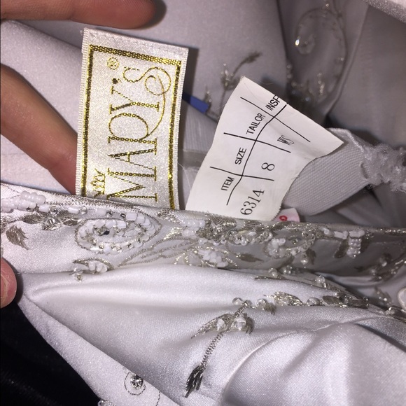 Wedding Dress size 8 - Picture 4 of 4