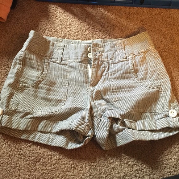 Striped sailor shorts