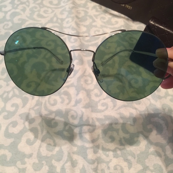 Gucci GG4252/S color: Gunmetal/blue