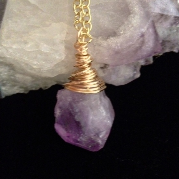 💜 Raw Amethyst Pendant - Picture 2 of 3