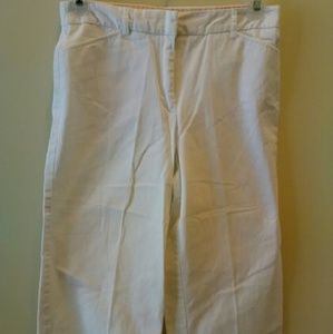 Nice pair of white Capri pants.
