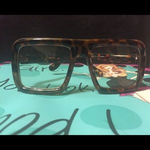 Leopard clear fashion shades