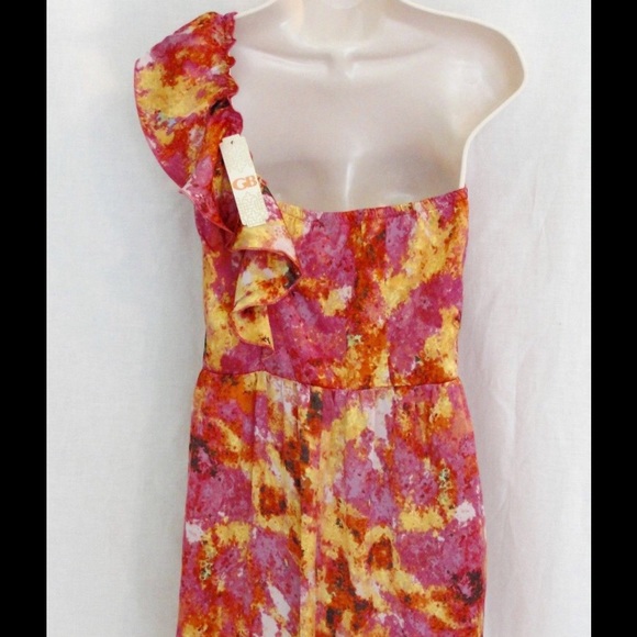 FINAL CLEARANCE OFFER GIANNI BINI DRESS - Picture 2 of 4