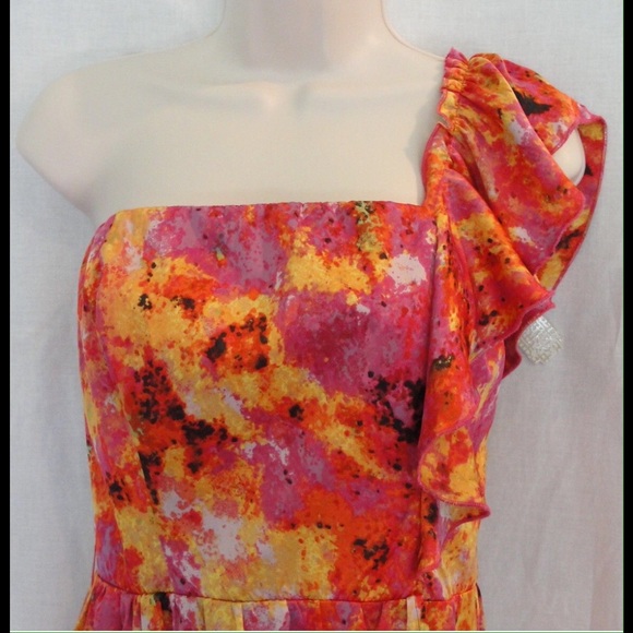 FINAL CLEARANCE OFFER GIANNI BINI DRESS - Picture 3 of 4