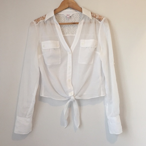 Tops - LAST CHANCE- NWOT Lace tie front shirt