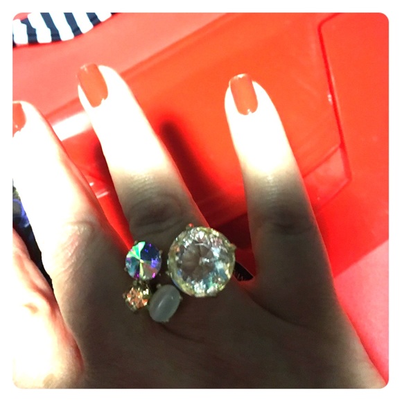 Banana Republic “Shattered Crystal” Ring size 8 - Picture 3 of 8