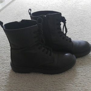 Mudd combat boots