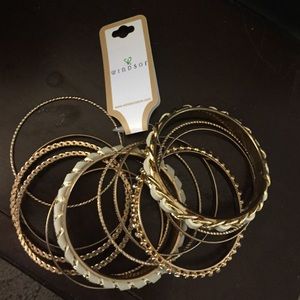 Windsor bracelets