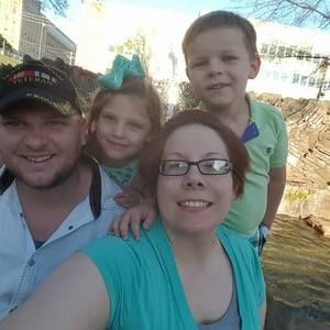 Meet your Posher, Andrea