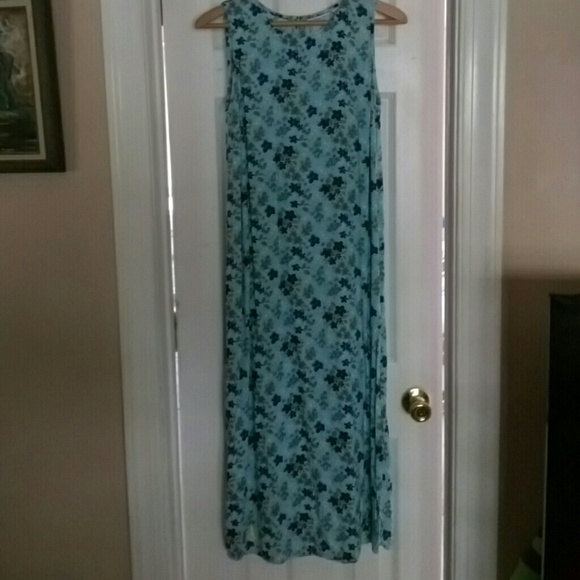 Blue floral flowing summer dress