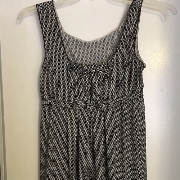 Ann Taylor sleeves top