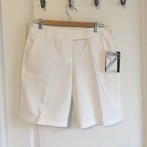 NWT White Oakley golf shorts