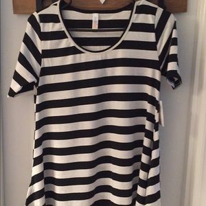 Xxs perfect tee NWT