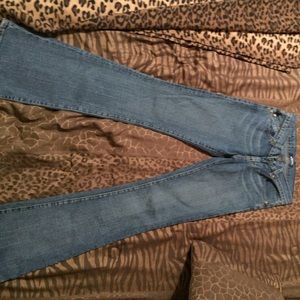 Rock and Republic Jeans!!