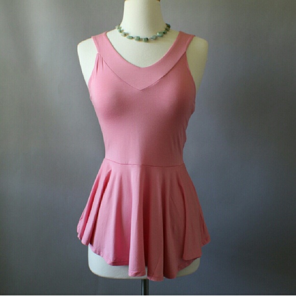 DAY AND NIGHT - pink peplum tank - Picture 2 of 2