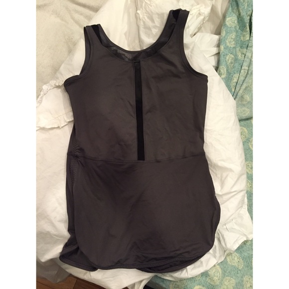 Lulu lemon athletic top