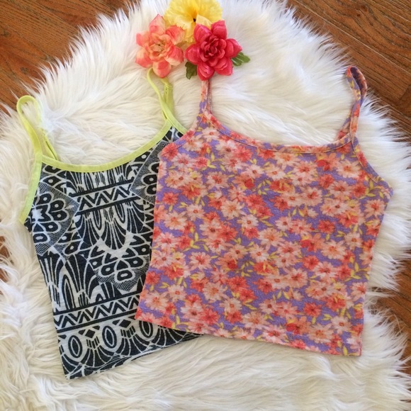 PacSun Tops - Nollie Printed Crop Tank Bundle 🌺