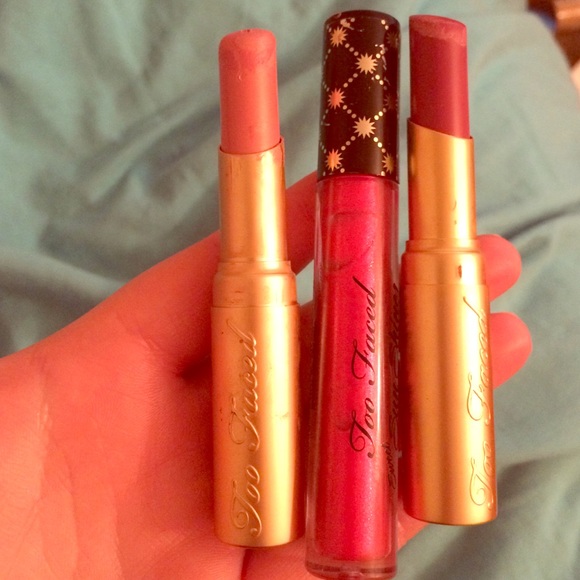 Too faced bundle! - Picture 1 of 2