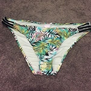 Bikini bottom