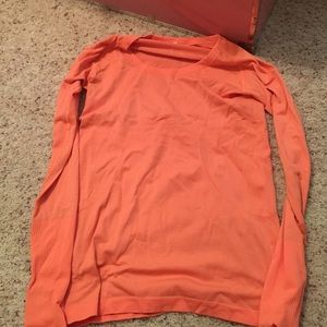 Lululemon long sleeve shirt
