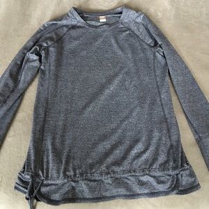 Cutest LUCY top! Thumb holes, drawstring bottom
