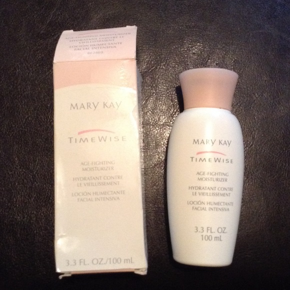 Mary Kay Age-Fighting Moisturizer