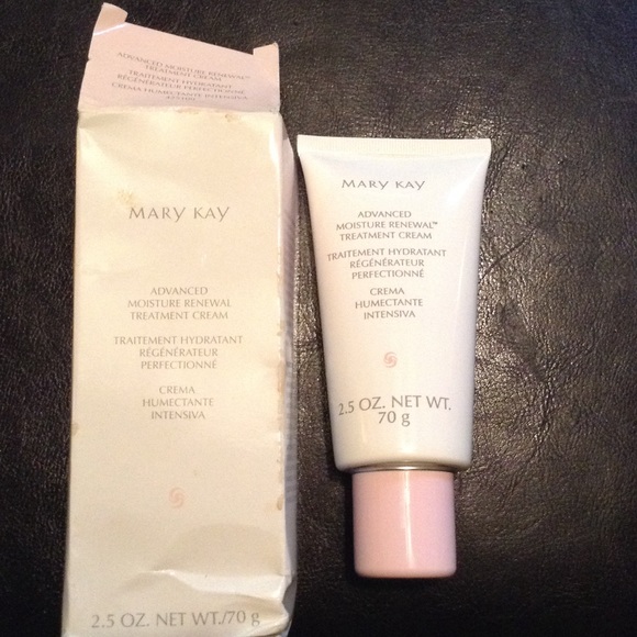Mary Kay Advanced Moisture Renewal Treatment Cream