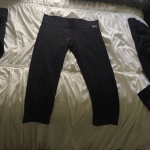 Victorias Secret PINK ULTIMATE CROP LEGGINGS