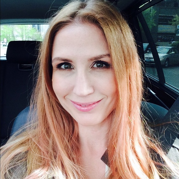 Meet your Posher, Vanessa