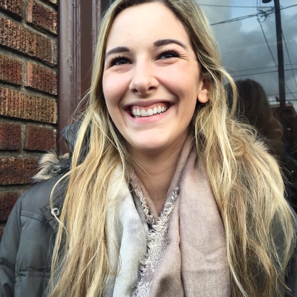 Meet your Posher, Madison