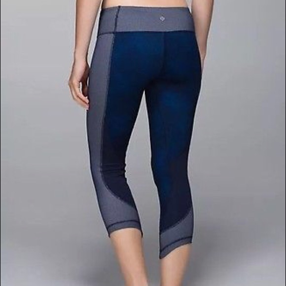 Lululemon wunder under crop sashiko cross