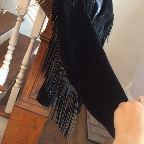Beautiful Suede motor cycle jacket with fringe - Picture 2 of 4