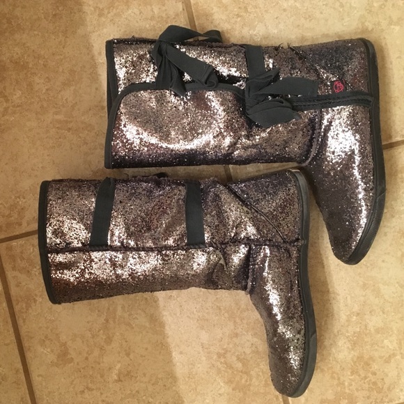 Silver Glitter Sugar Boots! SUPER CUTE & COMFY!✨