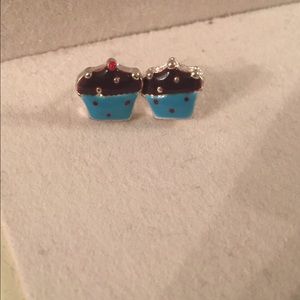 Cute cupcake earrings