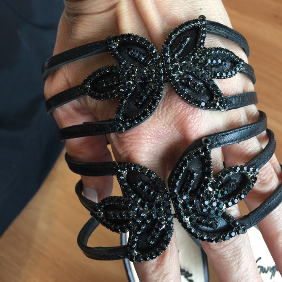 Giuseppe Zanotti heels with crystal ankle clasps - Picture 2 of 4